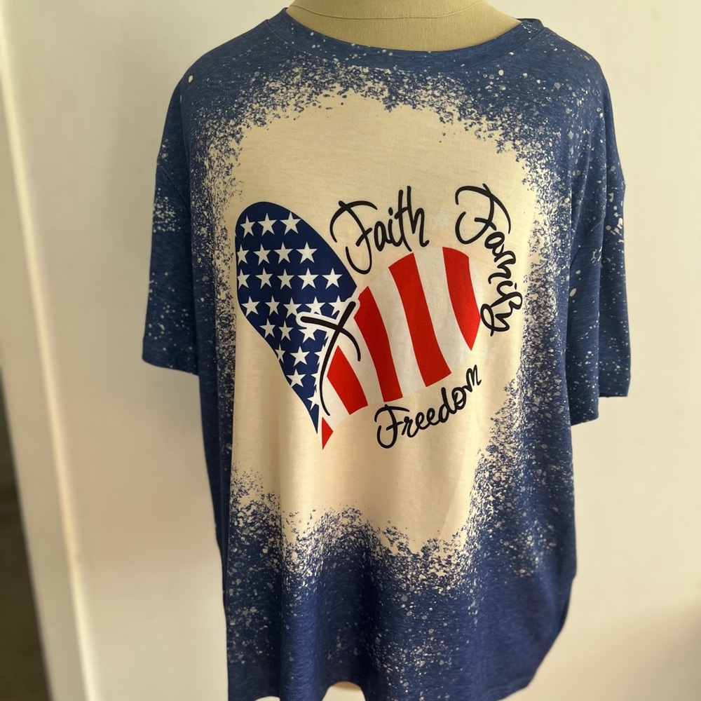 Red and Blue Patriotic Short Sleeve Tee New Never Worn!